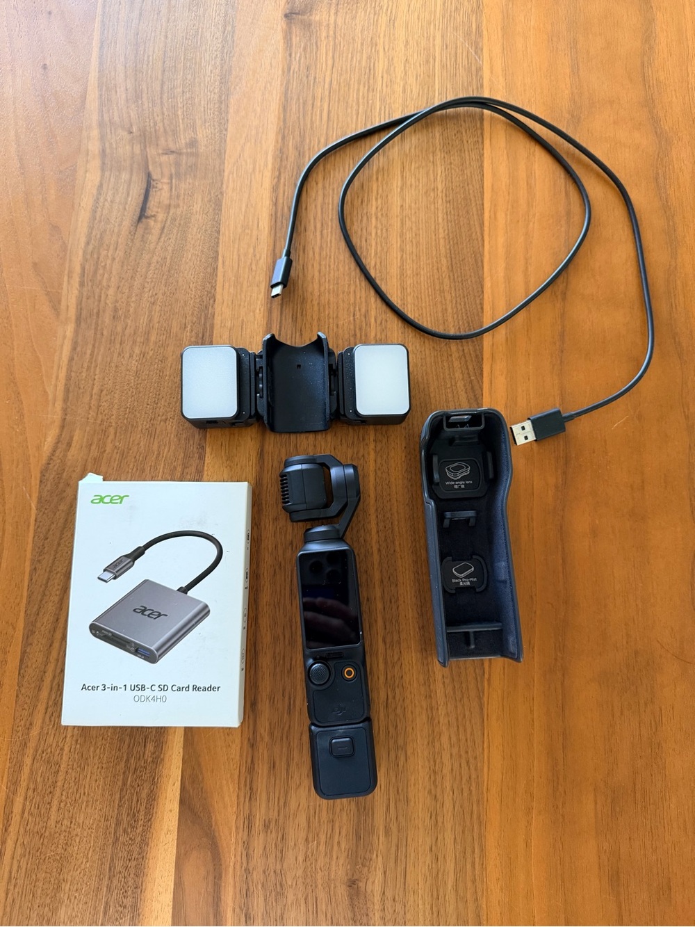 DJI Pocket 3 Gimbal Camera with Dual LED Lights, protectve case, new SD reader.